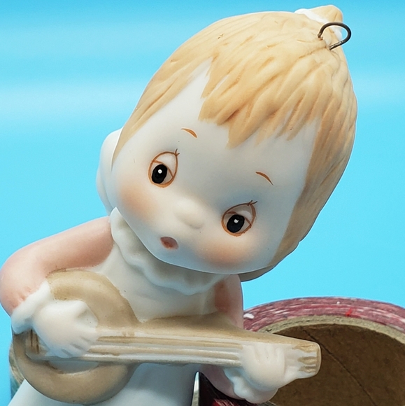 Betsey Clark Hallmark Christmas ornament 1984 angel playing a banjo figurine too - Picture 8 of 8